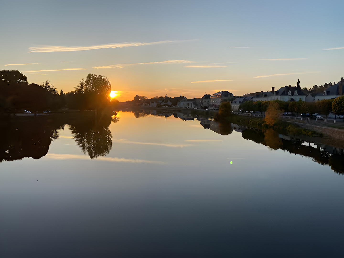 Coucher de soleil sur les bords du Cher à Montrichard